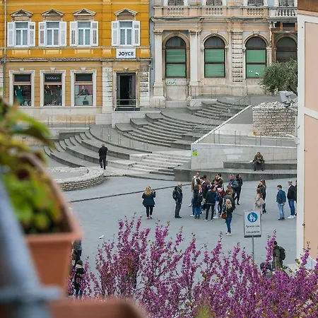 Citybreak * Pula